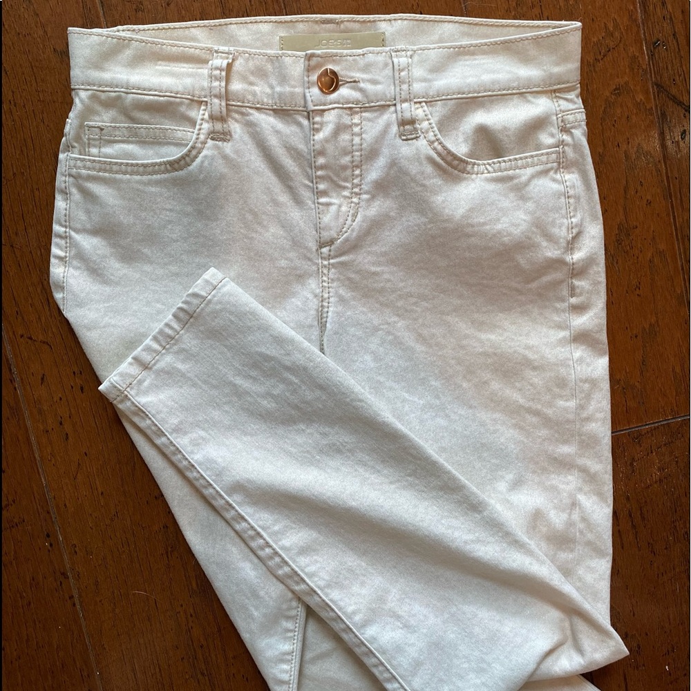 Vintage Joe’s Jeans Cream/slight gold in material.